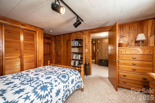 452 Swanson Drive SW, Lenoir, NC 28645