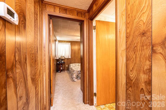 452 Swanson Drive SW, Lenoir, NC 28645