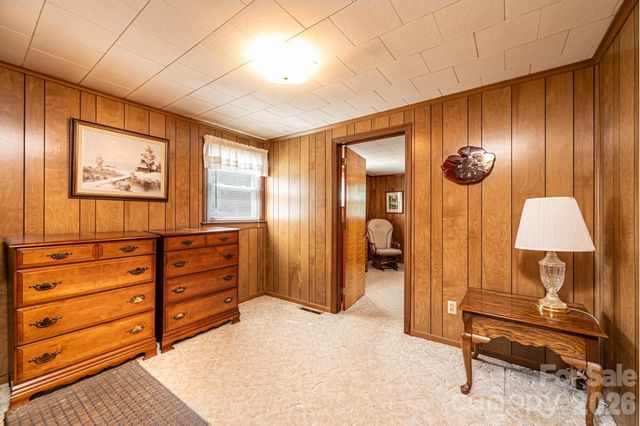 452 Swanson Drive SW, Lenoir, NC 28645