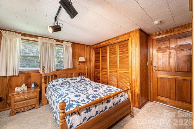 452 Swanson Drive SW, Lenoir, NC 28645