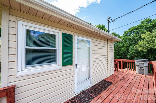 452 Swanson Drive SW, Lenoir, NC 28645