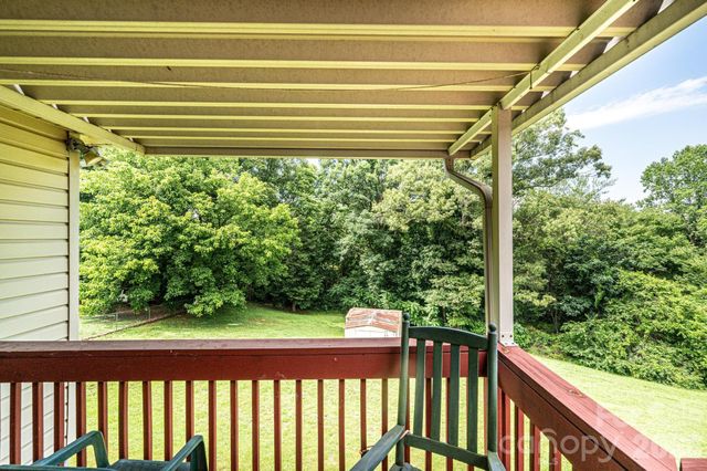 452 Swanson Drive SW, Lenoir, NC 28645