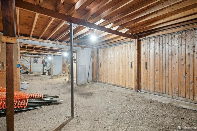 4300 W Bacon Road, Hillsdale, MI 49242