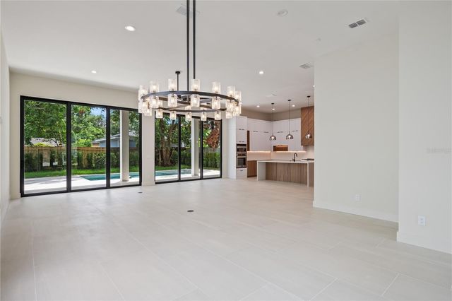 737 N SUMMERLIN AVENUE, Orlando, FL 32803