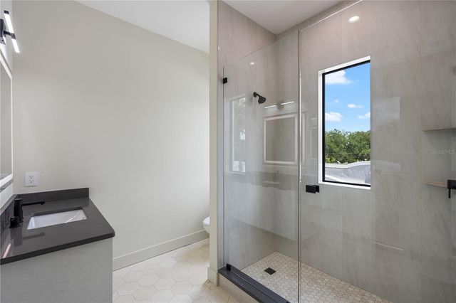 737 N SUMMERLIN AVENUE, Orlando, FL 32803