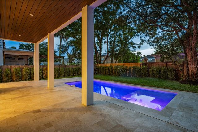 737 N SUMMERLIN AVENUE, Orlando, FL 32803