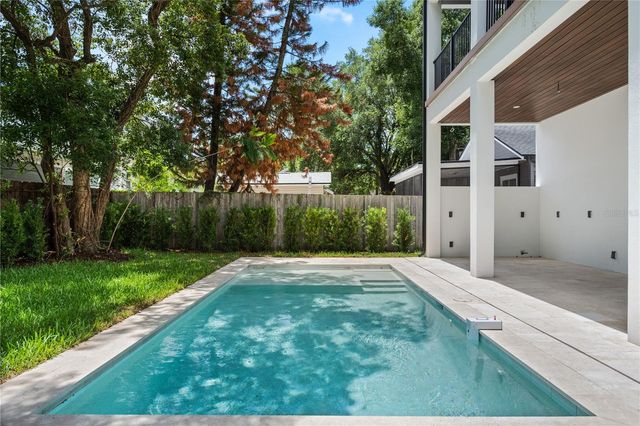 737 N SUMMERLIN AVENUE, Orlando, FL 32803