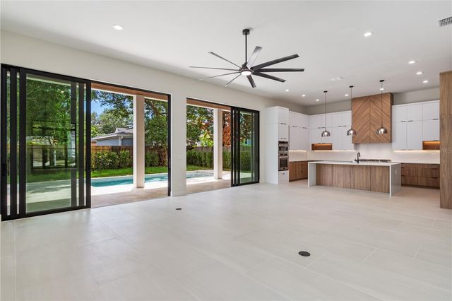 737 N SUMMERLIN AVENUE, Orlando, FL 32803