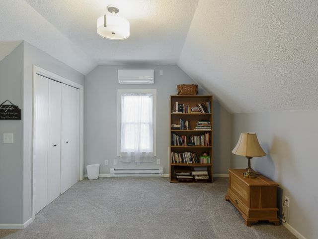 1043 Wilson Avenue, Saint Paul, MN 55106