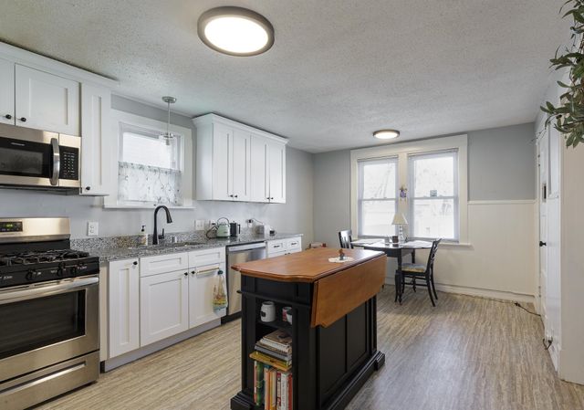 1043 Wilson Avenue, Saint Paul, MN 55106