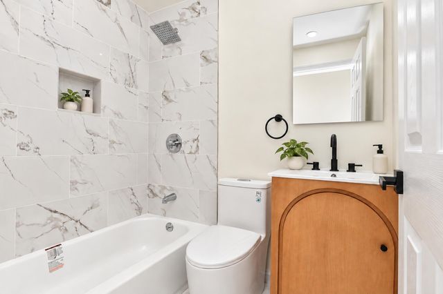 68 SEIDLER ST, Jc, West Bergen, NJ 07304