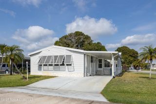 7608 Montauk Avenue T10, Micco, FL 32976