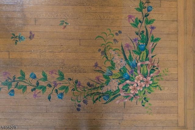 31 6Th Ave, Clifton City, NJ 07011