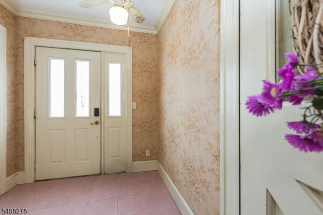 31 6Th Ave, Clifton City, NJ 07011