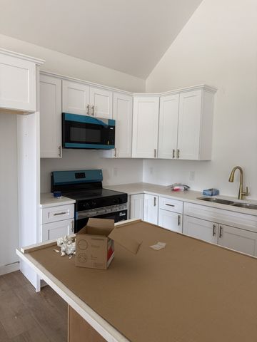 929 Wilkie St N, Mc Ewen, TN 37101