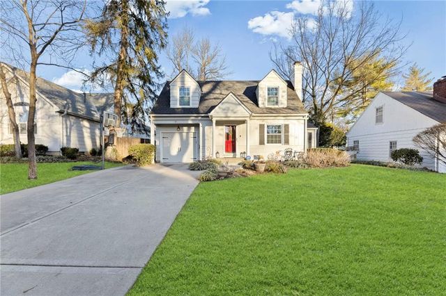 5523 Chadwick Road, Fairway, KS 66205