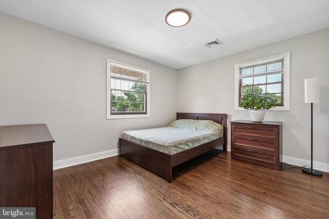 2 FARWOOD RD, Gibbsboro, NJ 08026
