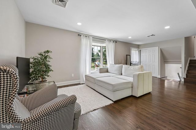 2 FARWOOD RD, Gibbsboro, NJ 08026