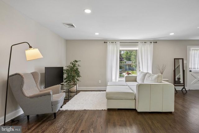 2 FARWOOD RD, Gibbsboro, NJ 08026