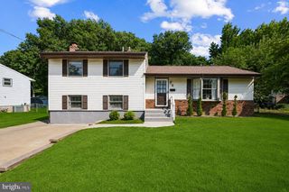 2 FARWOOD RD, Gibbsboro, NJ 08026