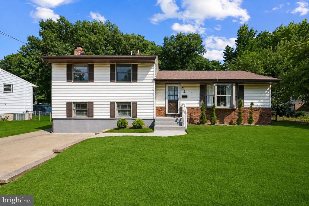 2 FARWOOD RD, Gibbsboro, NJ 08026