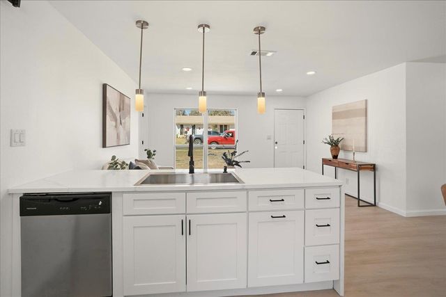 6107 Idlewood CV, Austin, TX 78745