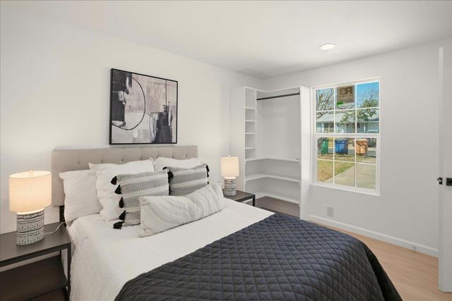 6107 Idlewood CV, Austin, TX 78745