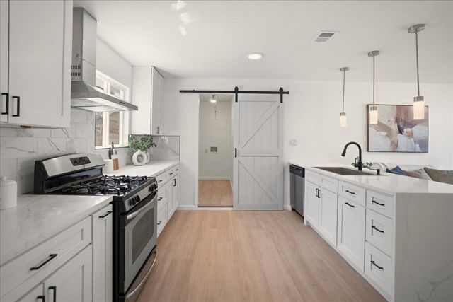 6107 Idlewood CV, Austin, TX 78745