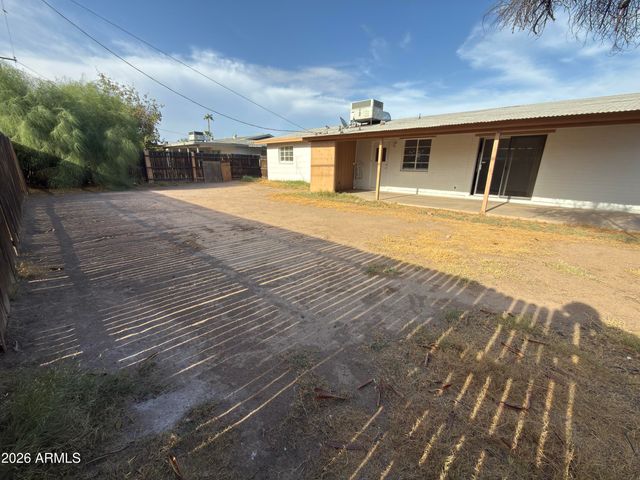 7010 N 34TH Avenue, Phoenix, AZ 85051