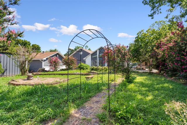 207 Doyle Street, Coolidge, TX 76635