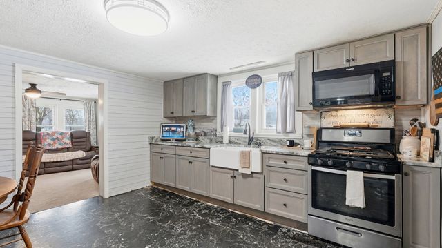 2237 Highway 47, E, Dickson, TN 37055