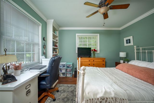 9404 River Road, Algonac, MI 48001