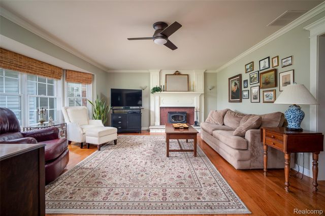 9404 River Road, Algonac, MI 48001