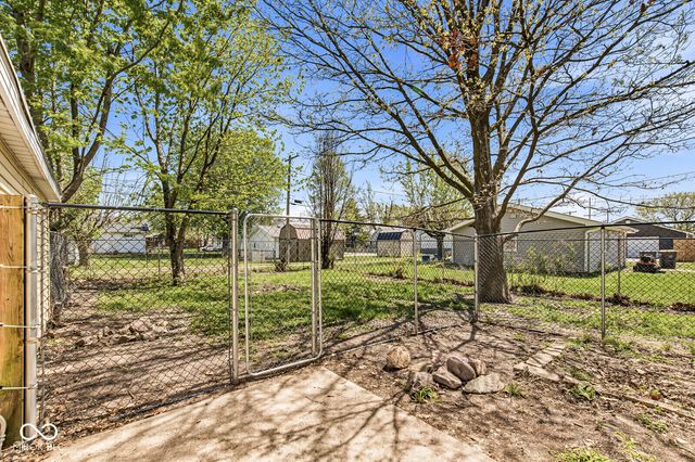 225 Maple Street, Tipton, IN 46072