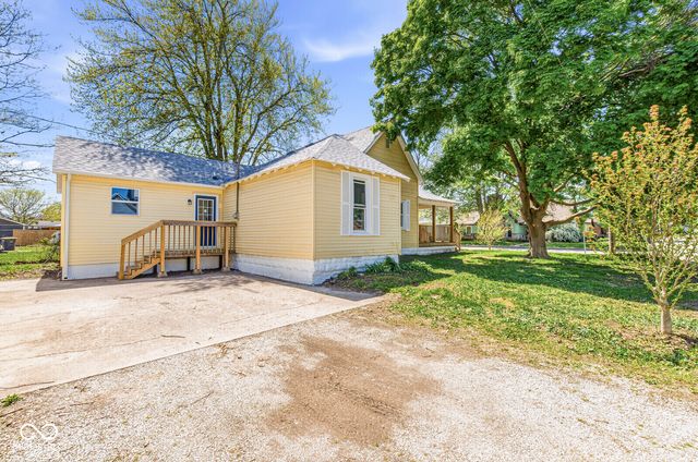 225 Maple Street, Tipton, IN 46072