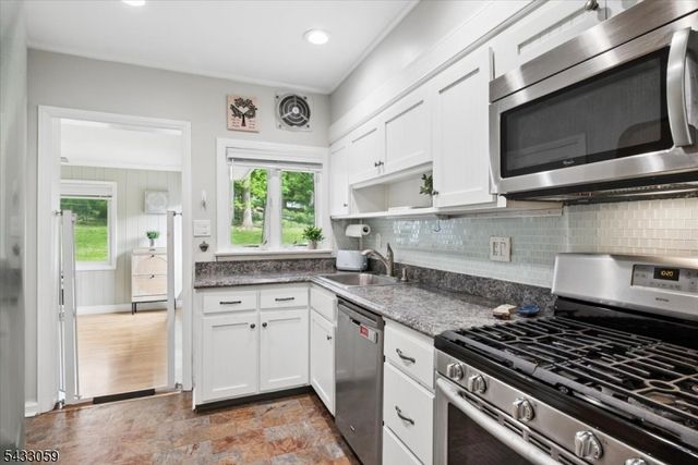 47 W Lake Blvd, Morris Twp., NJ 07960