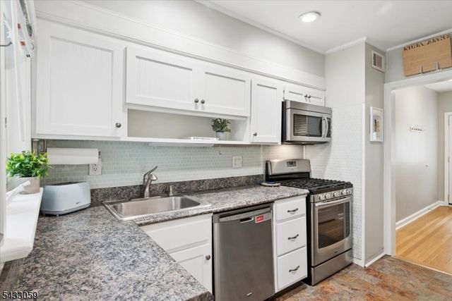 47 W Lake Blvd, Morris Twp., NJ 07960