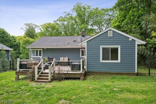 47 W Lake Blvd, Morris Twp., NJ 07960