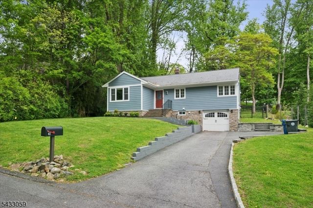 47 W Lake Blvd, Morris Twp., NJ 07960