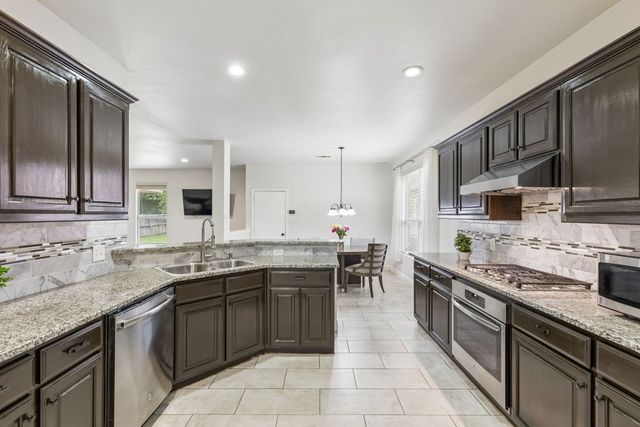213 Chaparral Drive, Sunnyvale, TX 75182
