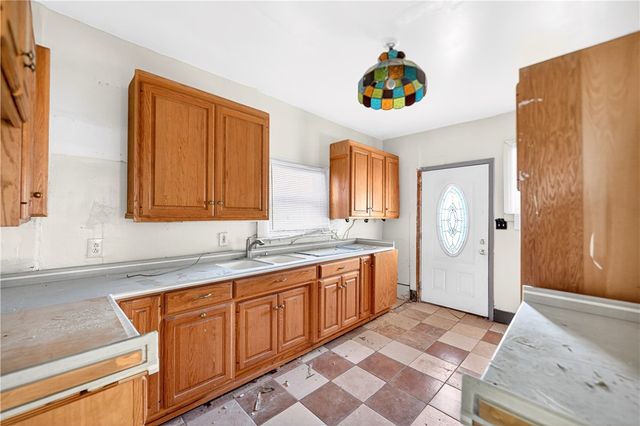 539 Green St, Brownsville, PA 15417