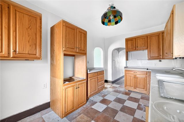539 Green St, Brownsville, PA 15417