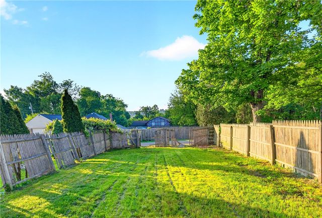 539 Green St, Brownsville, PA 15417