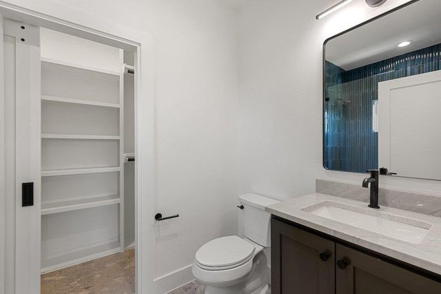9207 Zyle RD, Austin, TX 78737