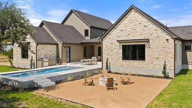 9207 Zyle RD, Austin, TX 78737