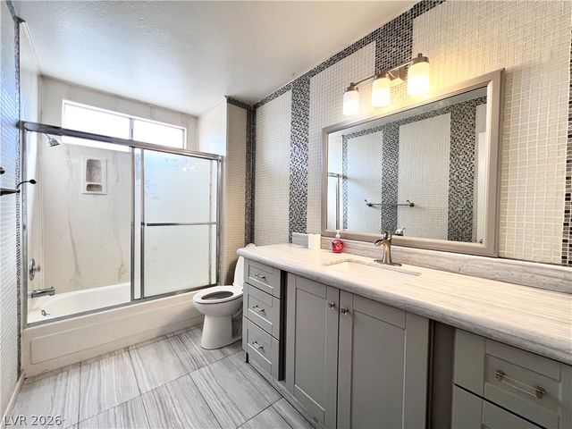 5009 Mesa View Drive, Las Vegas, NV 89120