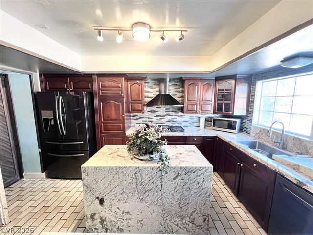 5009 Mesa View Drive, Las Vegas, NV 89120