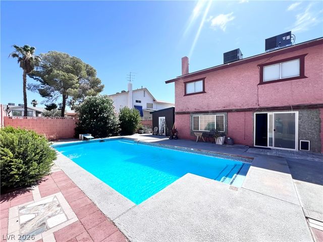 5009 Mesa View Drive, Las Vegas, NV 89120