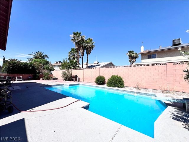 5009 Mesa View Drive, Las Vegas, NV 89120