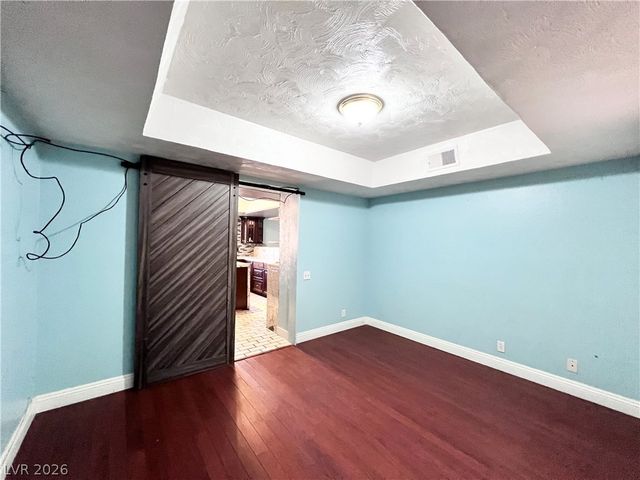 5009 Mesa View Drive, Las Vegas, NV 89120
